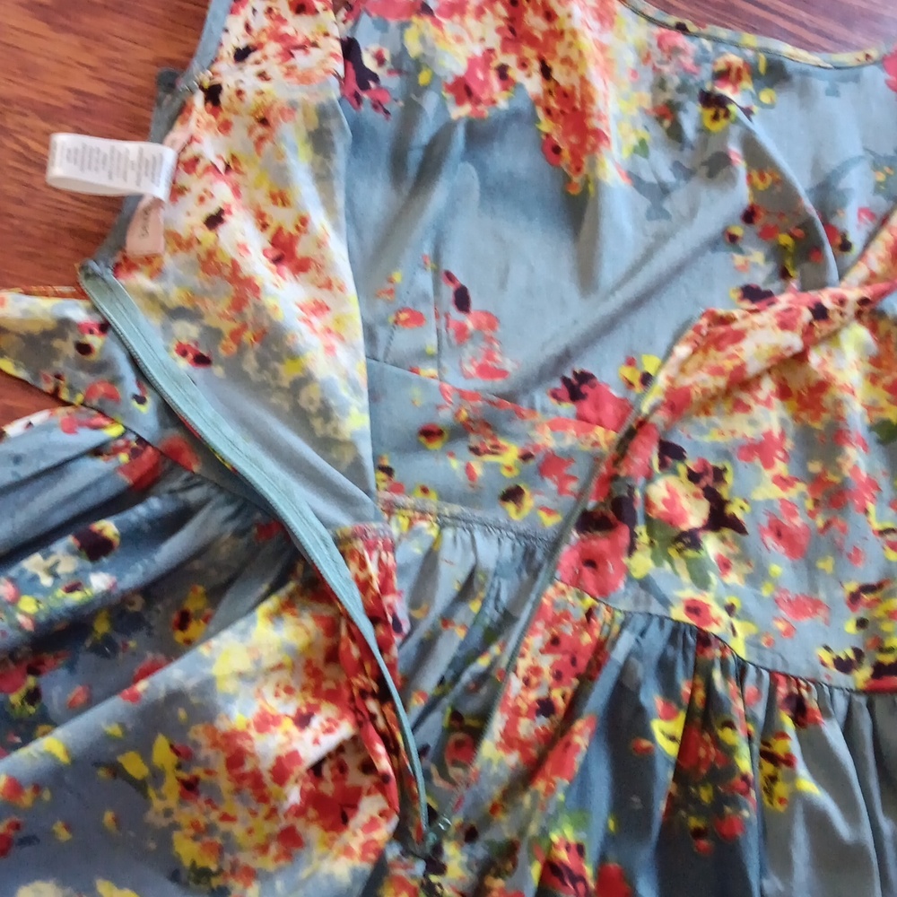 Band‎ of Gypsies dress gorgeous faux silk floral print a-line dress Size M - Picture 5 of 7